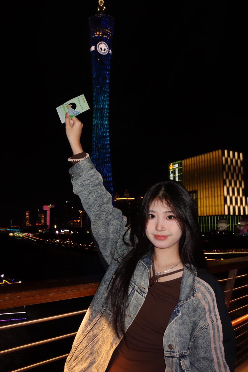 周怡华3.jpg 周怡华3.jpg