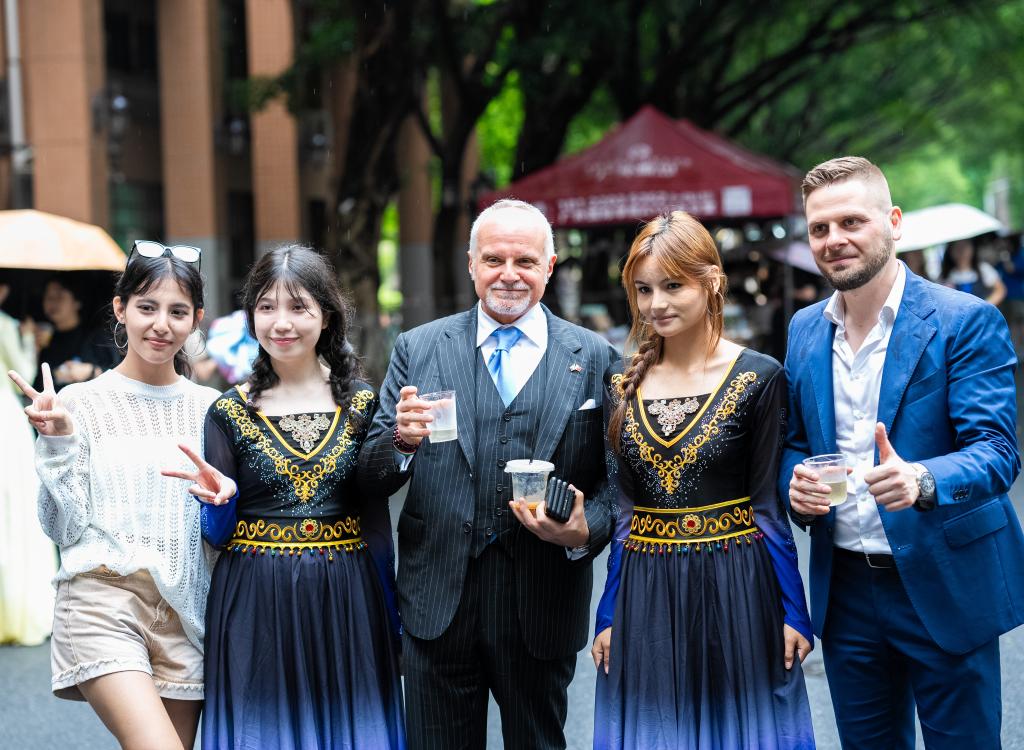 DSC05566.jpg DSC05566.jpg