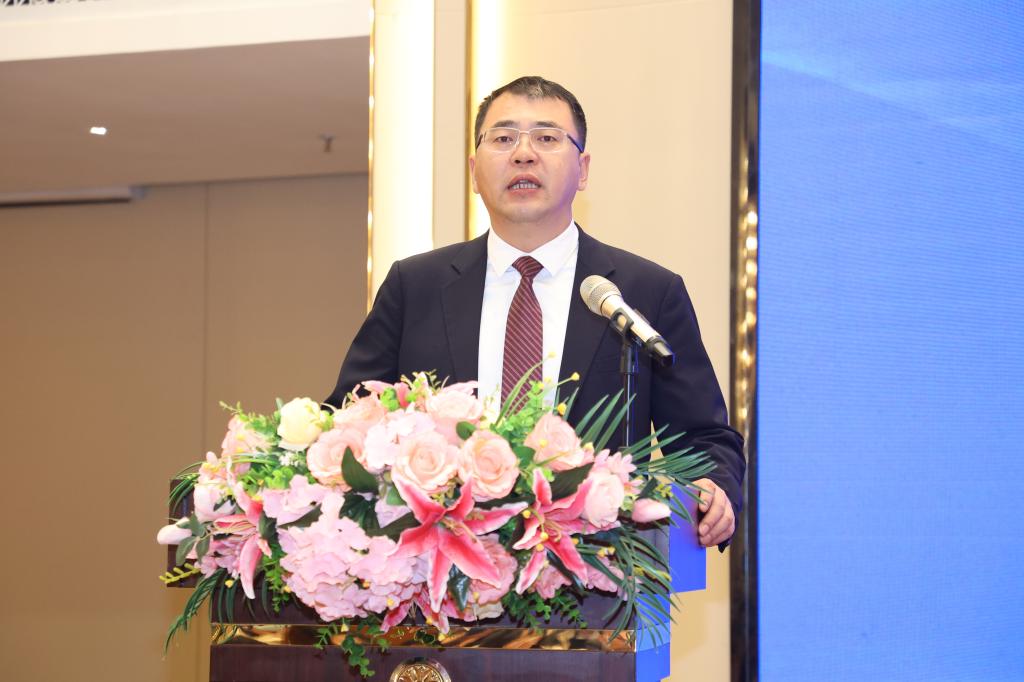 闫相斌校长致欢迎辞.JPG 闫相斌校长致欢迎辞.JPG