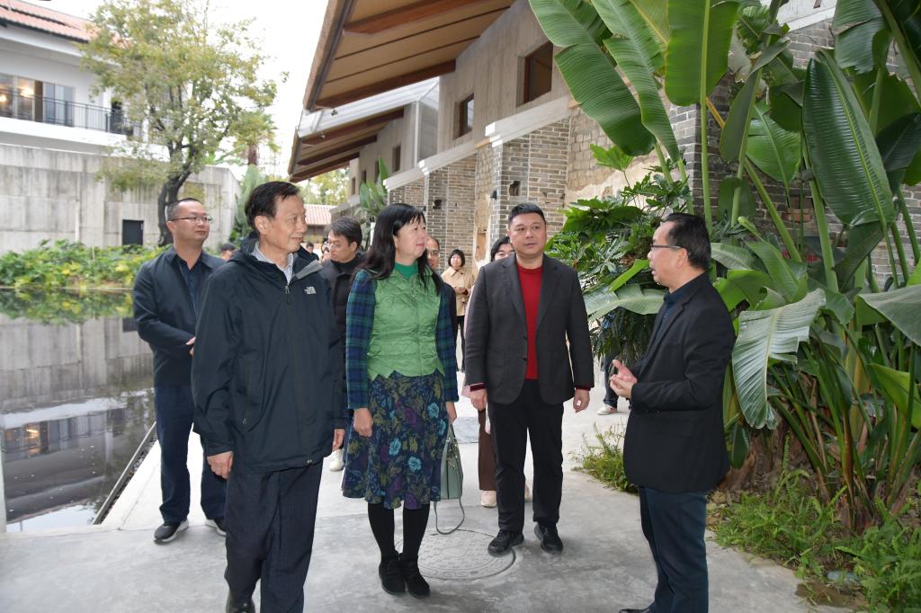 参观清新区三坑镇空心村改造项目2.JPG 参观清新区三坑镇空心村改造项目2.JPG